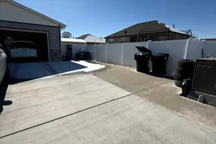 2102 E 1820 S, Naples, UT 84078 - Photo 3