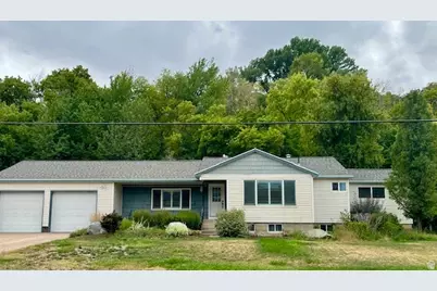 185 E South Weber Dr, South Weber, UT 84405 - Photo 1