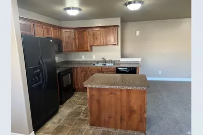 917 S Main St #H, Layton, UT 84041 - Photo 5
