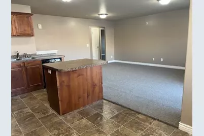 917 S Main St #H, Layton, UT 84041 - Photo 7