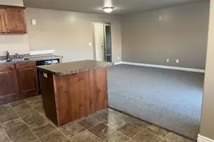 917 S Main St, Layton, UT 84041 - Photo 7