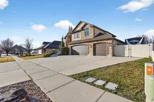 1898 W Old Fort Circle, Farmington, UT 84025 - Photo 3
