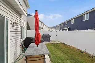 1382 E 340 S, Hyrum, UT 84319 - Photo 33