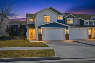 1382 E 340 S, Hyrum, UT 84319 - Photo 3