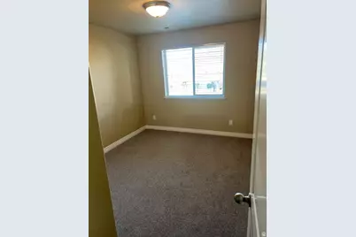 895 S Main St #E, Layton, UT 84041 - Photo 15