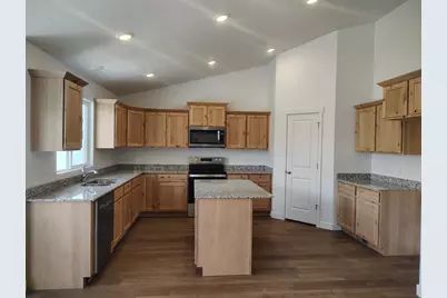 2124 N 90 W, Tooele, UT 84074 - Photo 3
