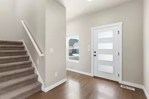 370 W Pkwy Dr, Kaysville, UT 84037 - Photo 15