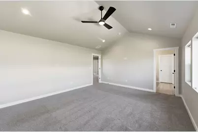 370 W Parkway Dr, Kaysville, UT 84037 - Photo 17