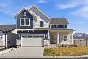 370 W Pkwy Dr, Kaysville, UT 84037 - Photo 1