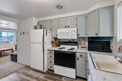 1121 S 50 E, Orem, UT 84058 - Photo 17