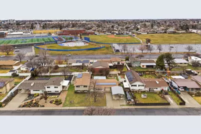 184 S Woodland Dr E, Orem, UT 84097 - Photo 27