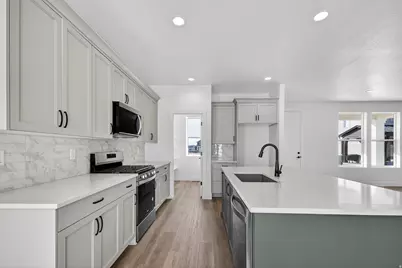 2777 W 2710 N #117, Plain City, UT 84404 - Photo 5