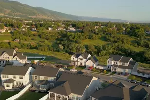 1305 E Larkspur Wy, Layton, UT 84040 - Photo 25