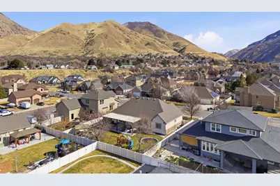 1092 S Valley Sage Dr E, Springville, UT 84663 - Photo 35