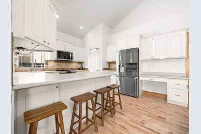 1092 S Valley Sage Dr E, Springville, UT 84663 - Photo 7