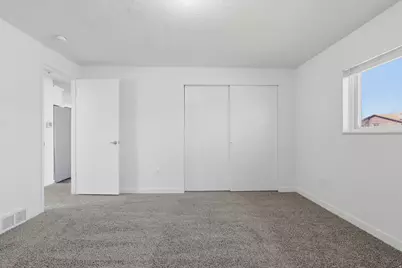 2395 W Longmeadow Dr S, Taylorsville, UT 84129 - Photo 9