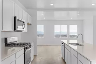 469 E Levengrove Dr, Lehi, UT 84048 - Photo 11