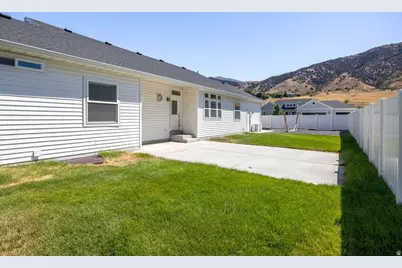 444 E 100 N, Millville, UT 84326 - Photo 11