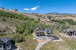 705 N Lochwood View, Garden City, UT 84028 - Photo 89