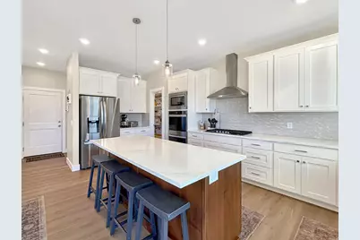 2257 E Parkside Cir S, South Ogden, UT 84403 - Photo 9