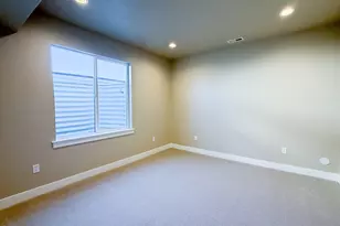 2257 E Parkside Cir S, South Ogden, UT 84403 - Photo 27