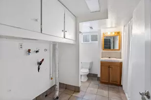 8492 S Fayeway Dr, Sandy, UT 84094 - Photo 31