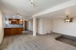 8492 S Fayeway Dr, Sandy, UT 84094 - Photo 25