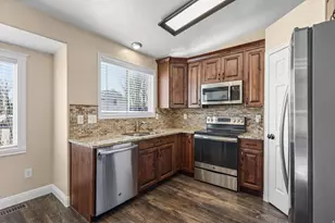 759 W 1580 N, Clinton, UT 84015 - Photo 9