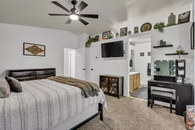 5529 S 3200 W, Roy, UT 84067 - Photo 11