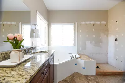 518 S Honey Tree Ln E, Grantsville, UT 84029 - Photo 31