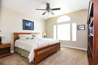 518 S Honey Tree Ln E, Grantsville, UT 84029 - Photo 35