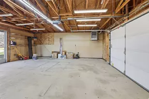 255 E 400 S, Bountiful, UT 84010 - Photo 39