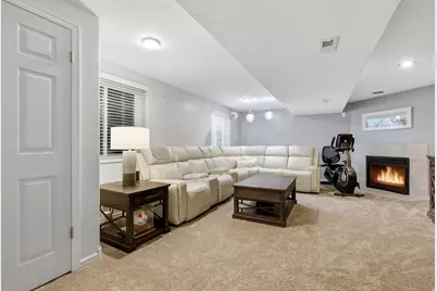 2555 W 3900 S, Roy, UT 84067 - Photo 25