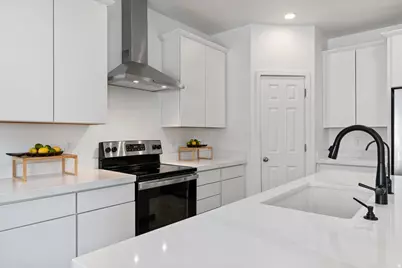 2869 S Drake Ave, Saratoga Springs, UT 84045 - Photo 13