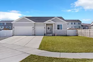 2869 S Drake Ave, Saratoga Springs, UT 84045 - Photo 1