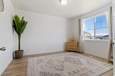 2869 S Drake Ave, Saratoga Springs, UT 84045 - Photo 5