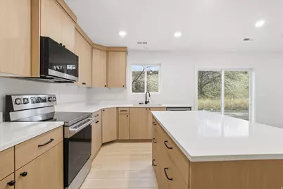 233 W 1470 S, Tremonton, UT 84337 - Photo 25