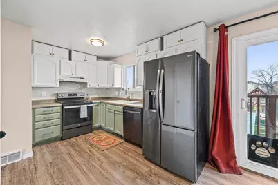 5387 W Northlilac Ave, West Jordan, UT 84081 - Photo 5