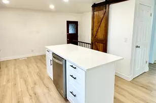 954 E Carnation Dr, White City, UT 84094 - Photo 9