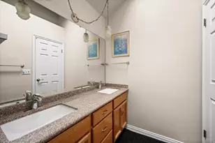 2088 E Rainbow Pointe Dr, Holladay, UT 84124 - Photo 27