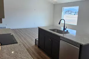 340 E Pear, Grantsville, UT 84029 - Photo 7