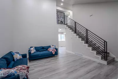 309 E Park Creeke Ln, Salt Lake City, UT 84115 - Photo 9