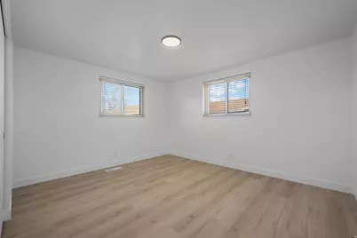 364 Fairlane Dr, Tooele, UT 84074 - Photo 15