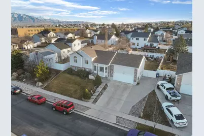 6125 W Deer Springs Ln, Salt Lake City, UT 84118 - Photo 7
