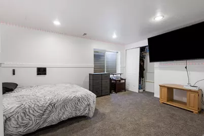 6125 W Deer Springs Ln, Salt Lake City, UT 84118 - Photo 17