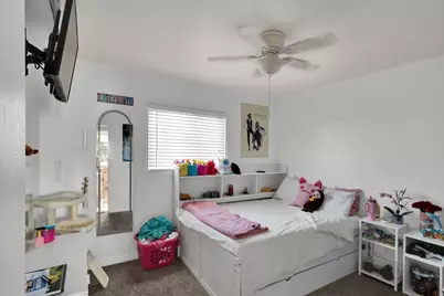 4917 S Farah Dr, Kearns, UT 84118 - Photo 5