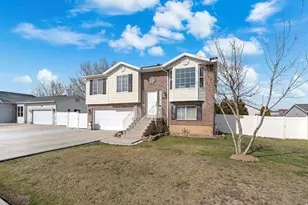 2058 W 1570 N, Clinton, UT 84015 - Photo 1