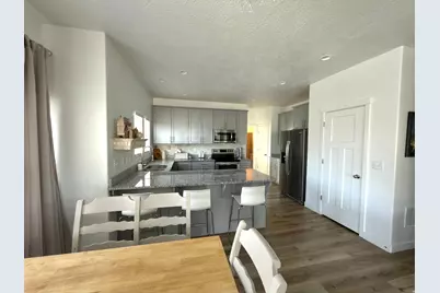 327 W Main St #14, Santaquin, UT 84655 - Photo 7