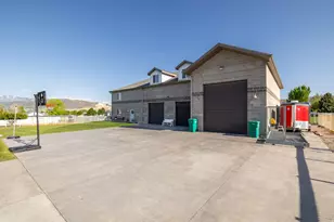 2859 W Country Classic Dr, Bluffdale, UT 84065 - Photo 57