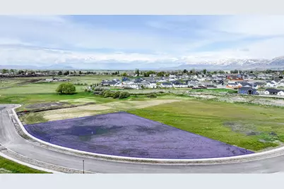 888 W 85 S #11, Hyrum, UT 84319 - Photo 3